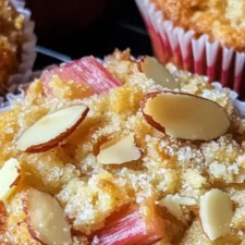 Segmjuka muffins med rabarber: enkelt recept för alla