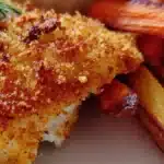 Parmesanpanerad torskfilé med vitlök: Perfekt middag