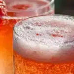Strawberry Honey Fizz Recept: Naturligt Bubblig
