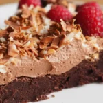 Baka kladdkaka med kokos och chokladfluff