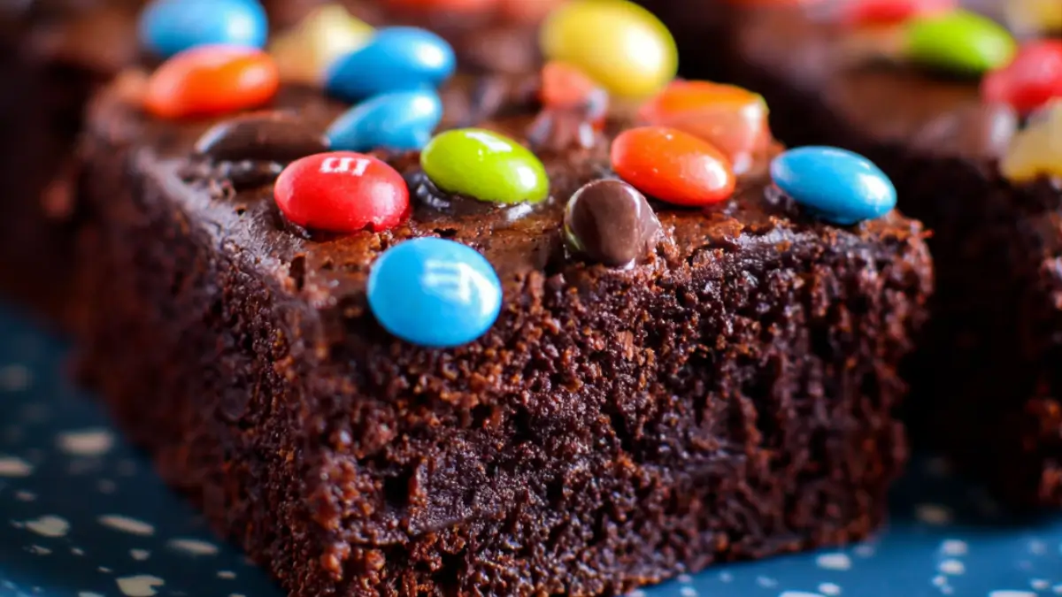 Saftig chokladkaka i långpanna: Perfekt till fika