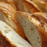 Godaste baguetter: Baka perfekta bröd hemma