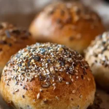 Recept på frallor med fröer: Perfekt till frukost!
