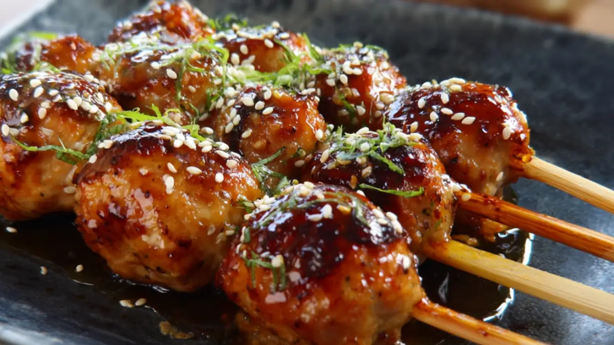 Lyxiga Asiatiska kycklingköttbullar med sesamolja