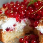 Ljuvlig Röd Vinbärskaka med Marängtäcke Recept