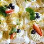Så gör du Brittatårta med lemoncurdgrädde