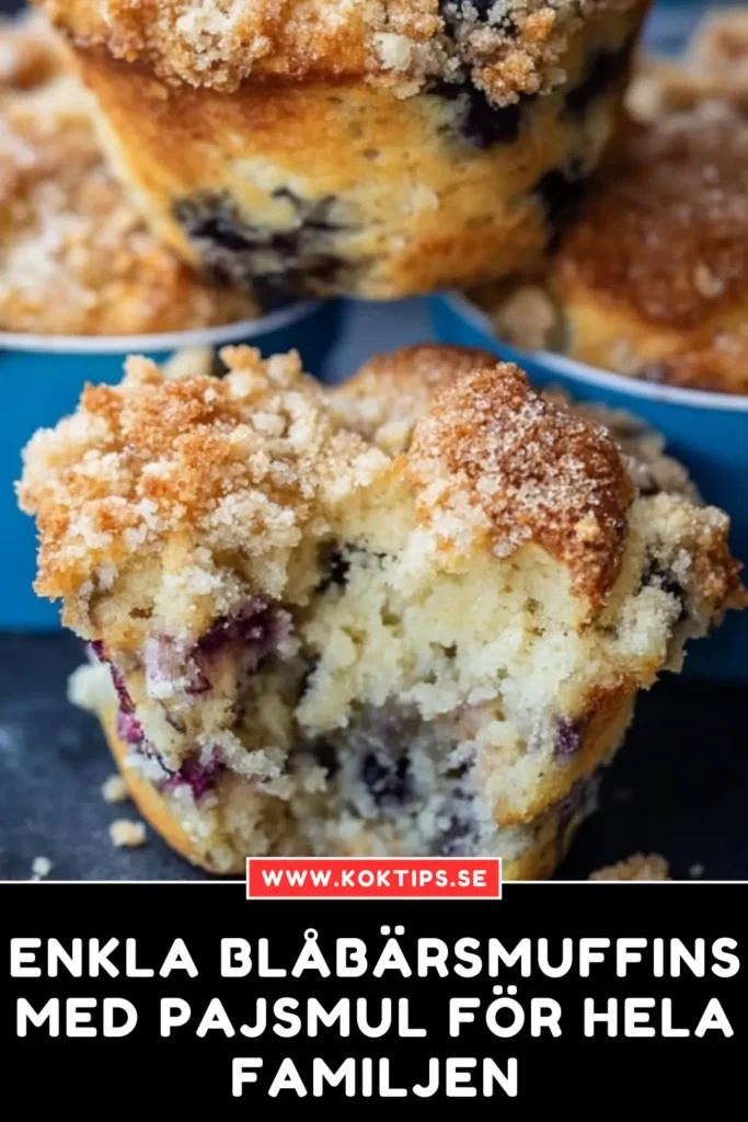 Enkla blåbärsmuffins med pajsmul för hela familjen