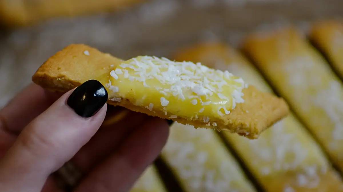 Silviakakor: Klassiska Smaker för Hemmet