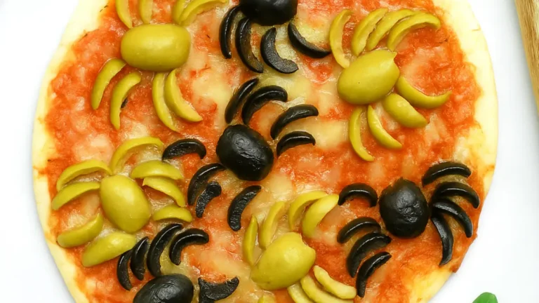 Roliga Halloween pizzaidéer: Klara på 25 min!