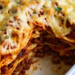 Tacogratäng med dragspelsvikta tortillabröd