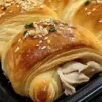 Perfekta lätt kycklingfyllda halvmånebullar hemma