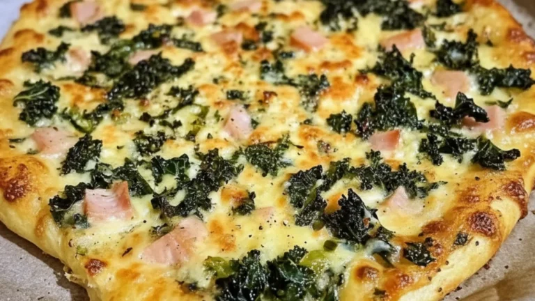 Ugnspannkaka med grönkål, ost och skinka