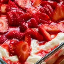 Jordgubbstiramisu Recept utan ugn 10 min