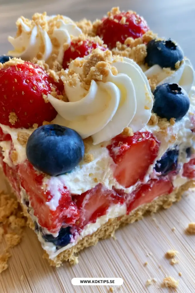 Bärdessert utan ugn: det enklaste och krämigaste sommarreceptet