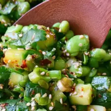 Asiatisk gurk- och edamamesallad Enkelt recept