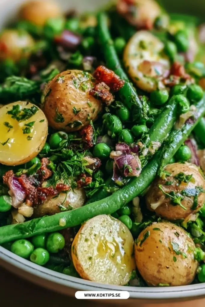 Fransk potatissallad med bacon och haricots verts: det bästa hemlagade receptet
