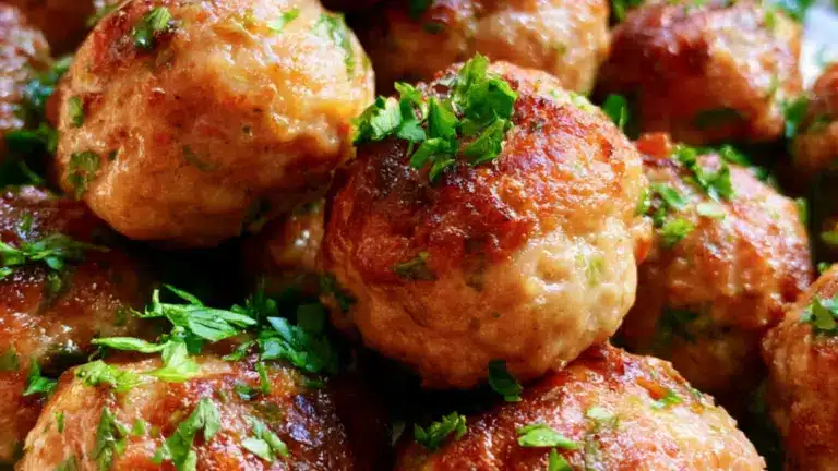 Köttbullar enligt mormors recept: enkla, saftiga och alltid rätt
