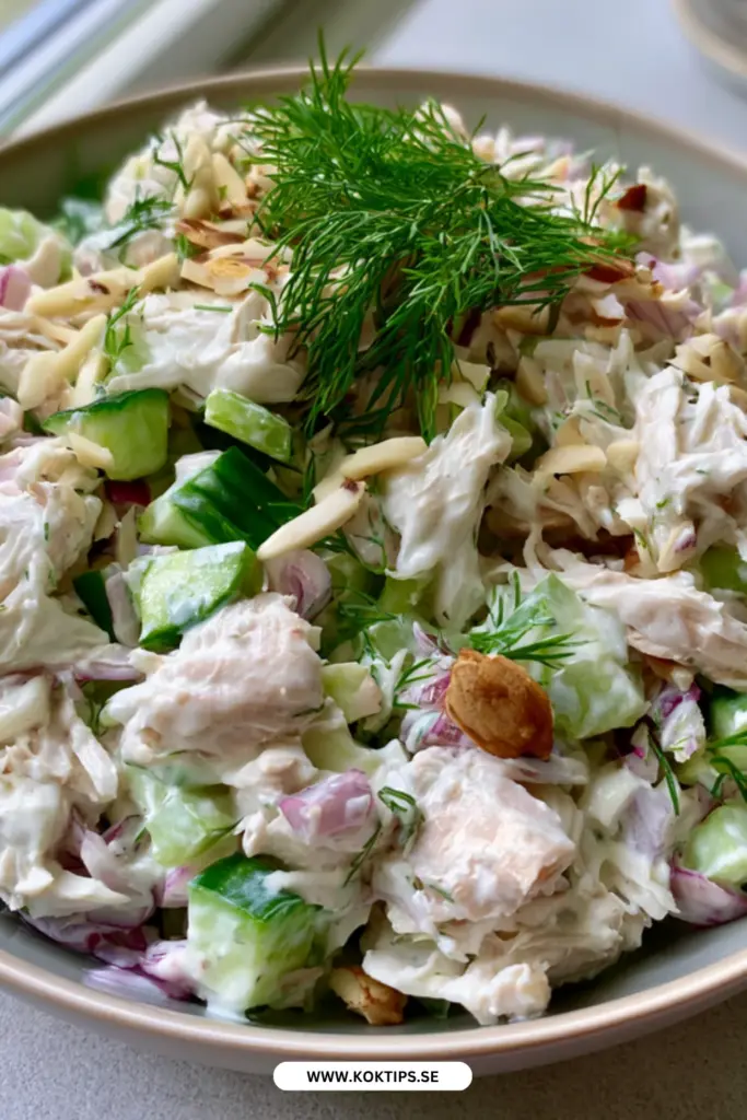 Krämig kycklingsallad med grekisk yoghurt som blir perfekt varje gång