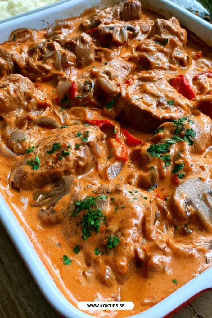 Fläskytterfilé i ugn: krämig chili och saftigt kött i samma form